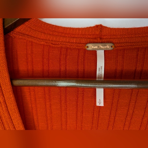 Free People long red tunic 🍒 - Picture 5 of 7